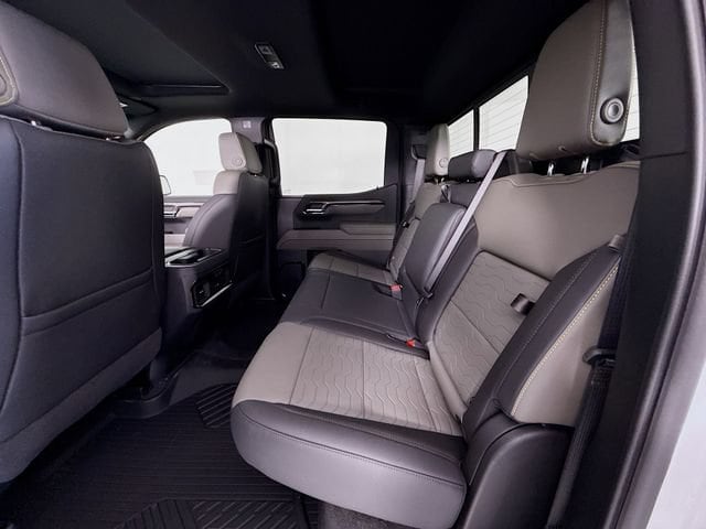 2026 Chevrolet Silverado 1500 ZR2 - Photo 26