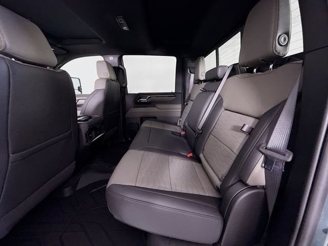 2026 Chevrolet Silverado 2500 HD ZR2 - Photo 26