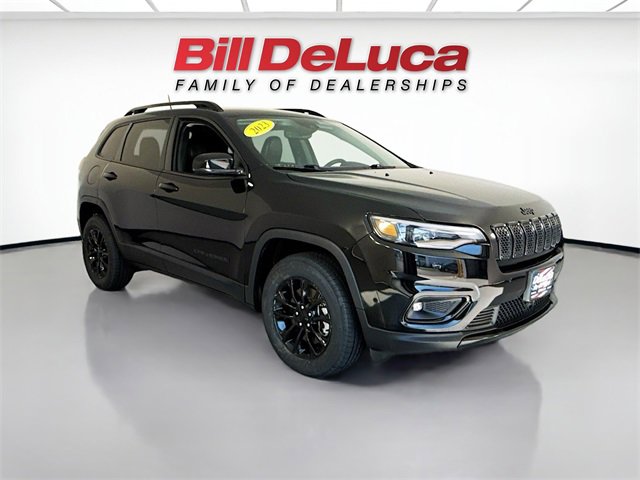 2023 Jeep Cherokee Altitude Lux photo 2
