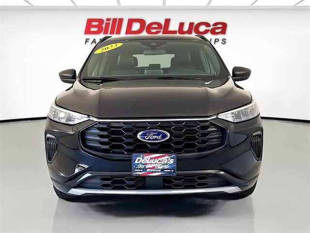 2023 Ford Escape ST-Line photo 2