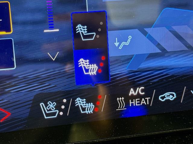 2025 Chevrolet Silverado EV RST - Photo 21