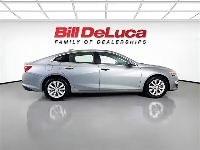 2023 Chevrolet Malibu 1LT photo 2