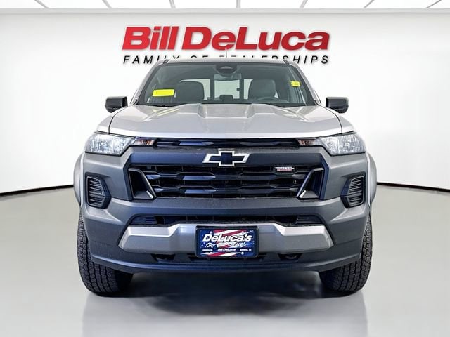 2026 Chevrolet Colorado Trail Boss - Photo 2