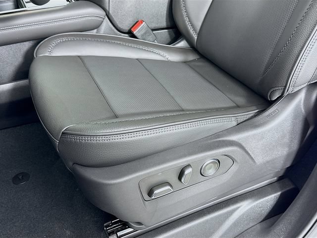 2026 GMC Yukon XL Denali - Photo 20