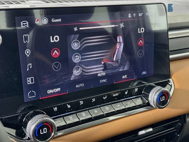 2026 GMC Canyon AT4 - Photo 16