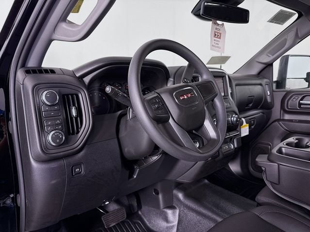 2026 GMC Sierra 3500 Chassis Cab Pro - Photo 9