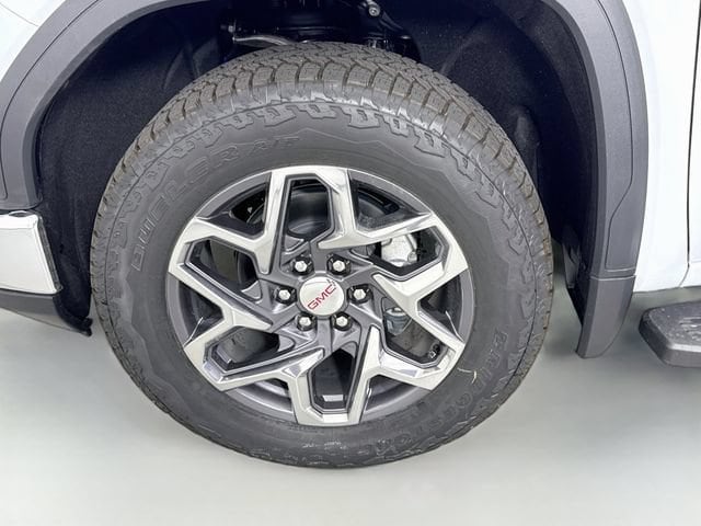 2026 GMC Sierra 1500 SLT - Photo 33