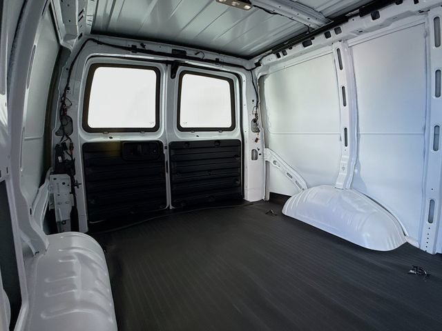 2026 GMC Savana Cargo Work Van - Photo 23