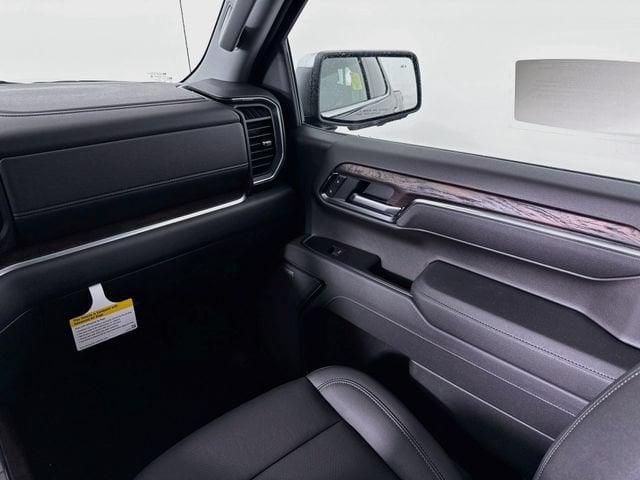 2026 GMC Sierra 1500 SLT - Photo 24
