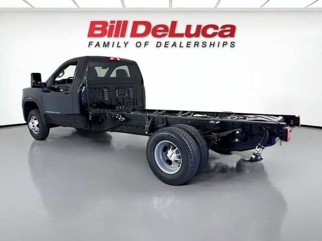 2026 GMC Sierra 3500 Chassis Cab Pro - Photo 7