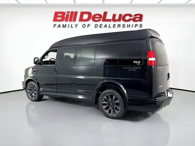 2025 GMC Savana Cargo Work Van - Photo 7