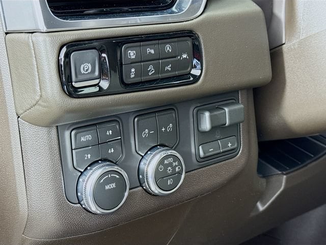 2026 GMC Yukon XL Elevation - Photo 10
