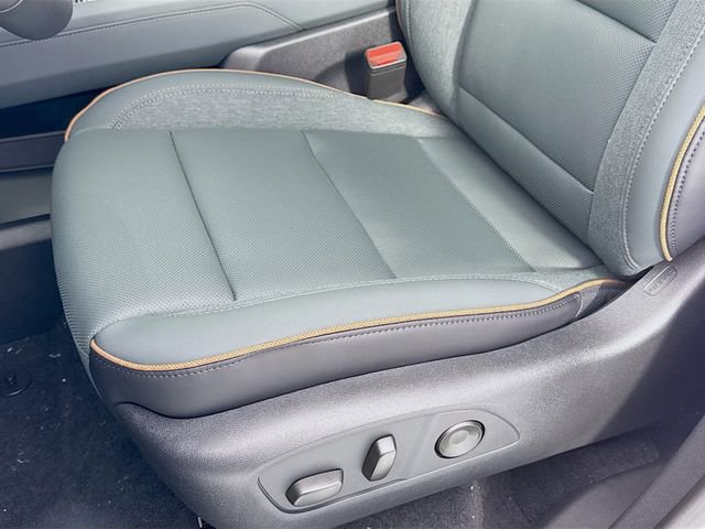 2026 GMC Acadia AT4 - Photo 20