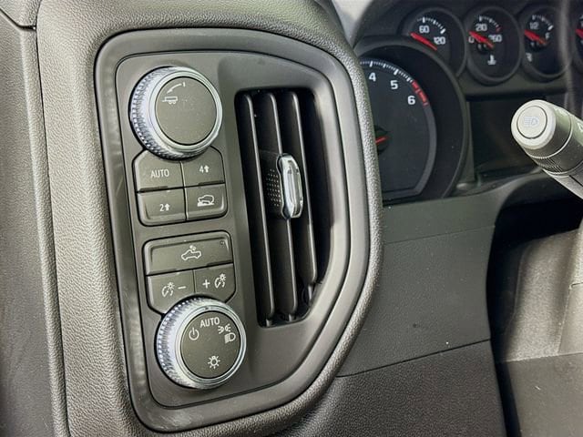 2026 GMC Sierra 1500 Pro - Photo 10