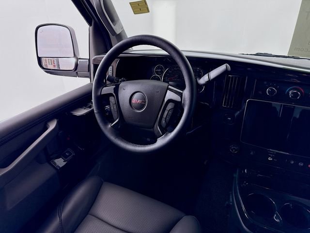2025 GMC Savana Cargo Work Van - Photo 21