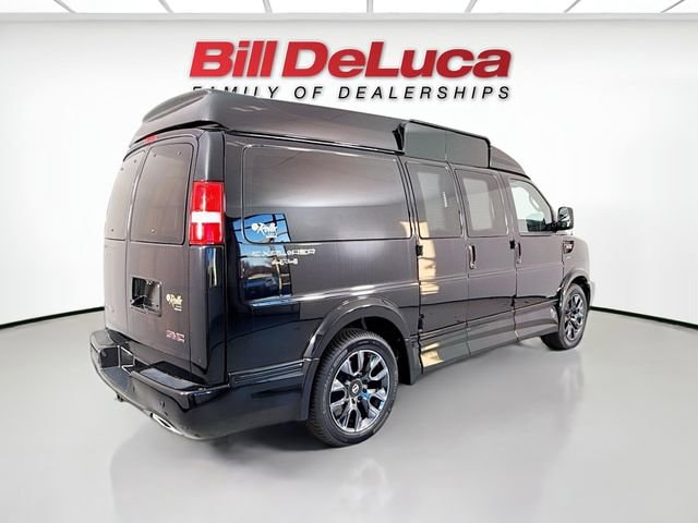 2025 GMC Savana Cargo Work Van - Photo 5