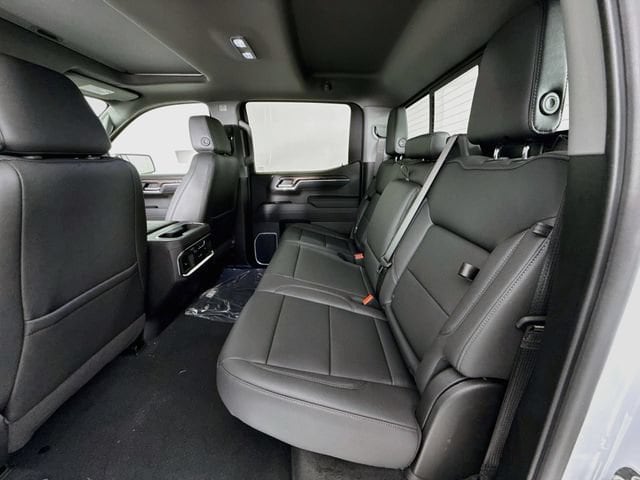2026 GMC Sierra 1500 SLT - Photo 26