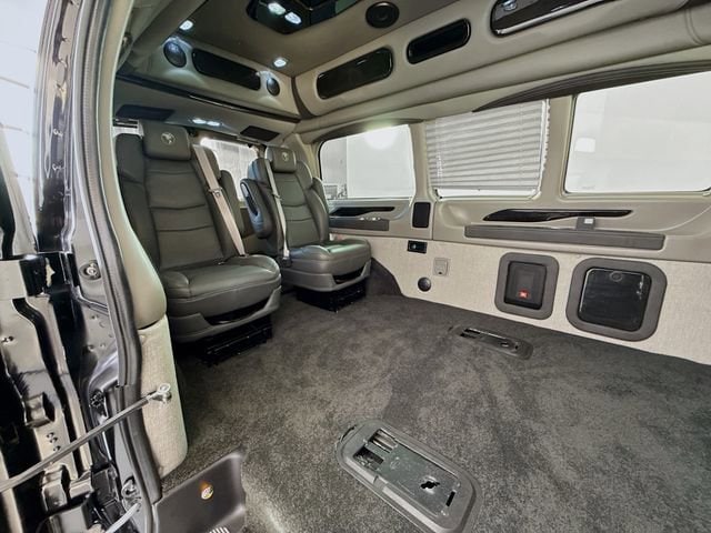 2025 GMC Savana Cargo Work Van - Photo 34