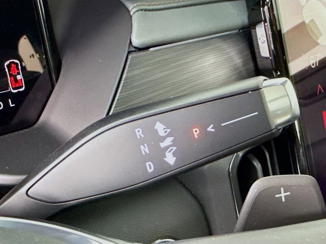 2026 GMC Acadia AT4 - Photo 17