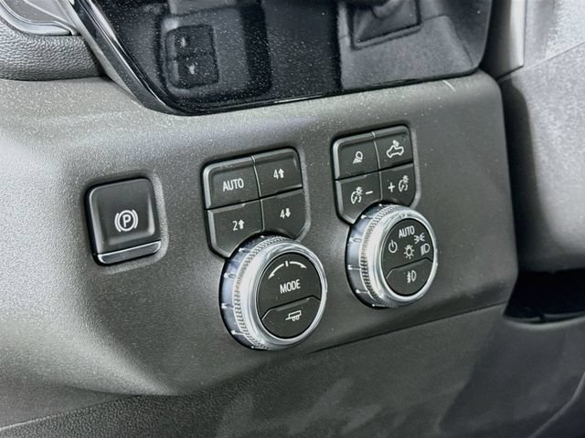 2026 GMC Sierra 1500 SLT - Photo 9