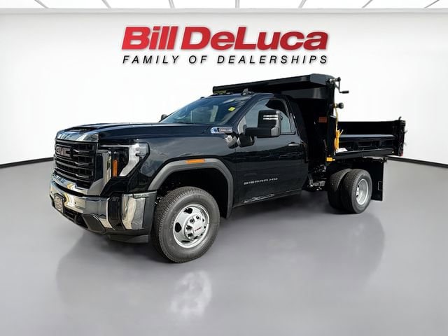 2026 GMC Sierra 4WD Regular Cab Chassis LWB Pro's photo