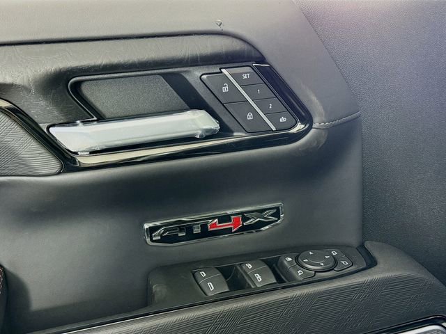 2026 GMC Sierra 1500 AT4X - Photo 18