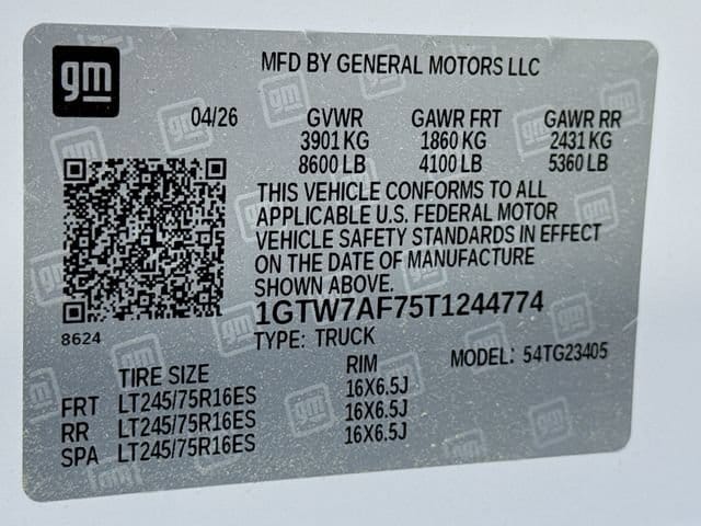 2026 GMC Savana Cargo Work Van - Photo 29