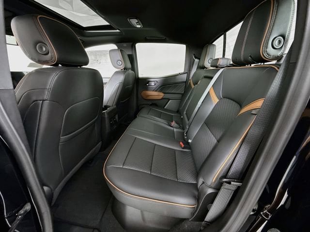 2026 GMC Canyon AT4 - Photo 26