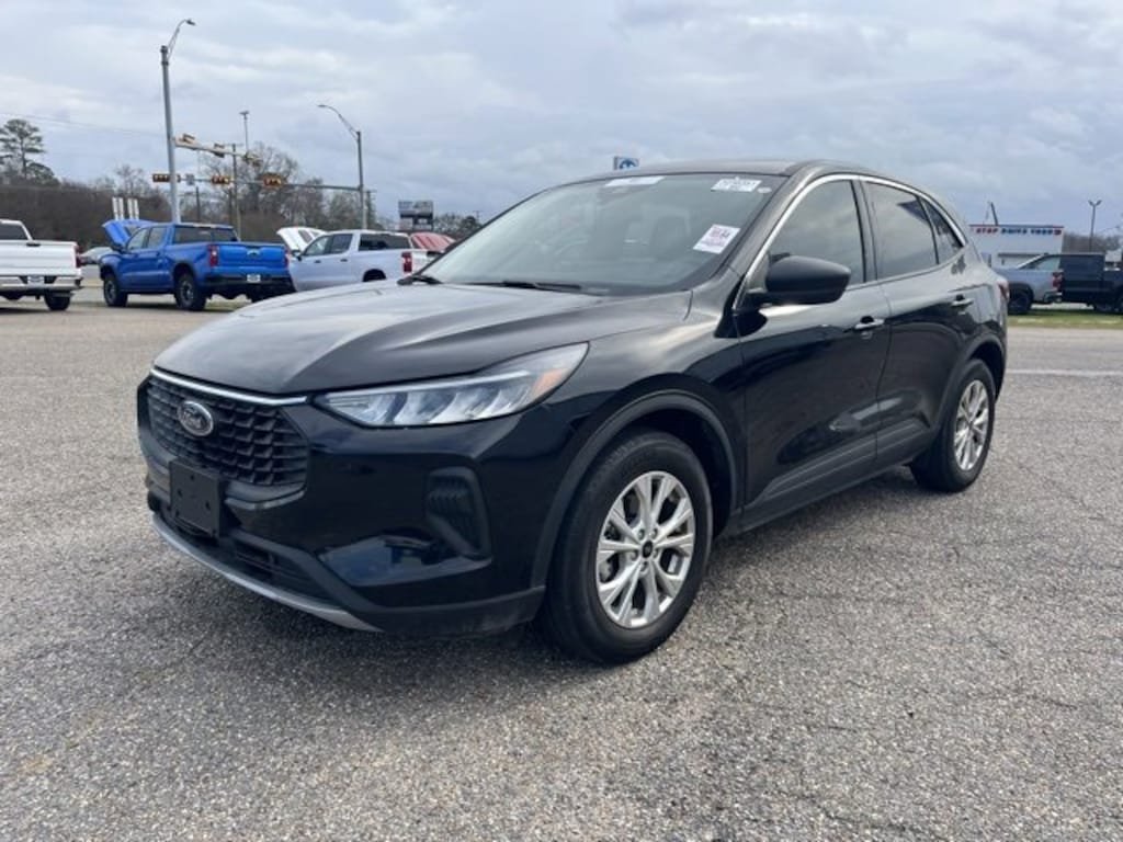Used 2024 Ford Escape Active