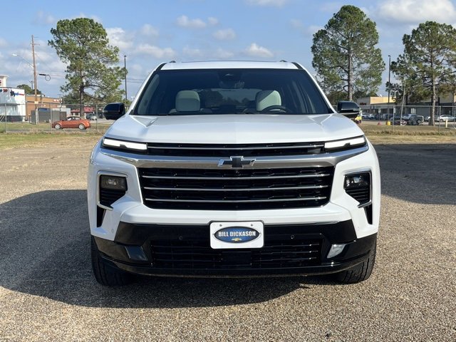 2026 Chevrolet Traverse High Country photo 2