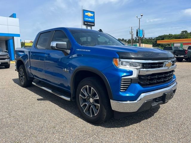 2022 Chevrolet Silverado 1500 LT Crew Cab Short Box's photo