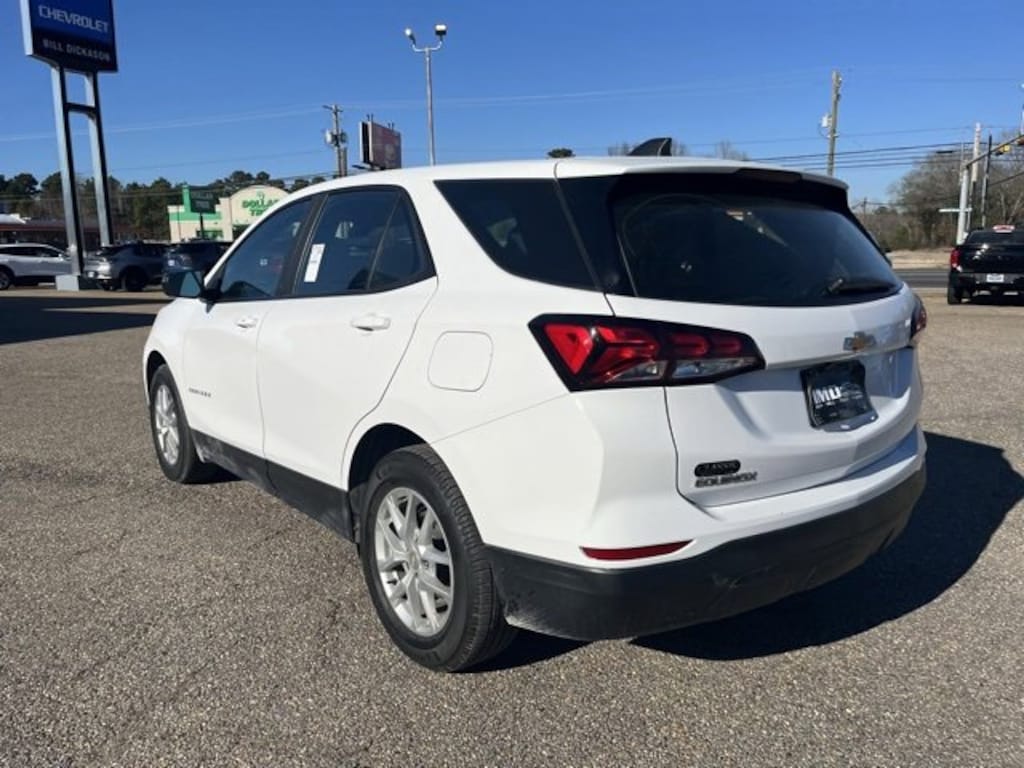 Used 2023 Chevrolet Equinox LS SUV
