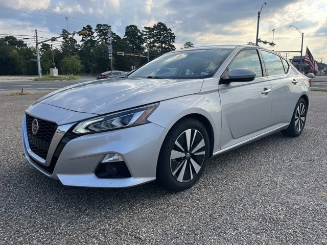 Used 2019 Nissan Altima SL with VIN 1N4BL4EVXKC232124 for sale in Gladewater, TX