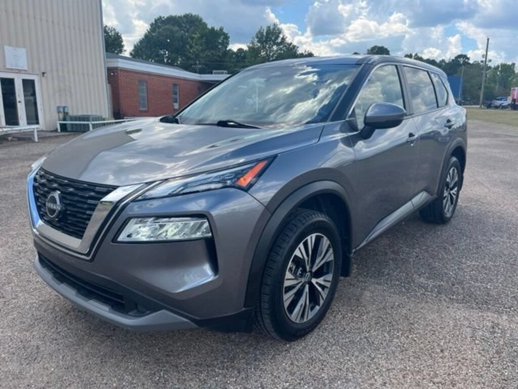 Used 2023 Nissan Rogue SV