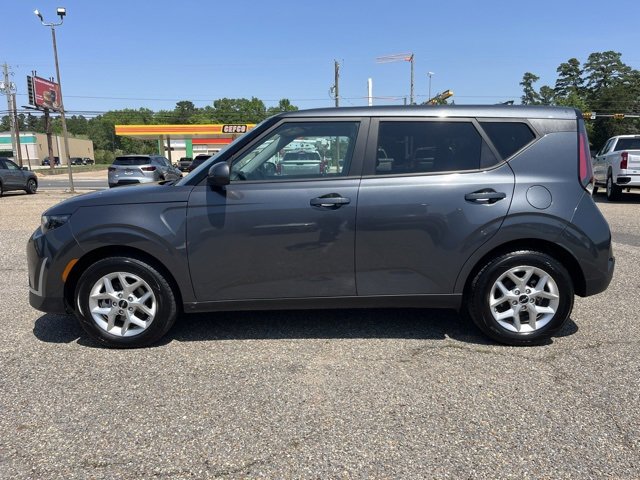 2023 Kia Soul LX photo 4