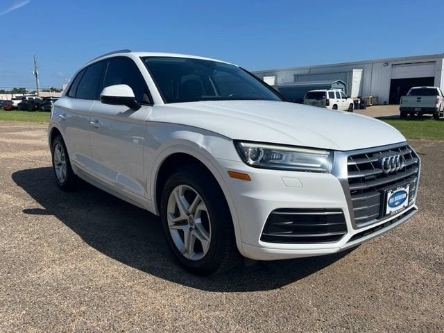 2018 Audi Q5 2.0T quattro S tronic Premium's photo