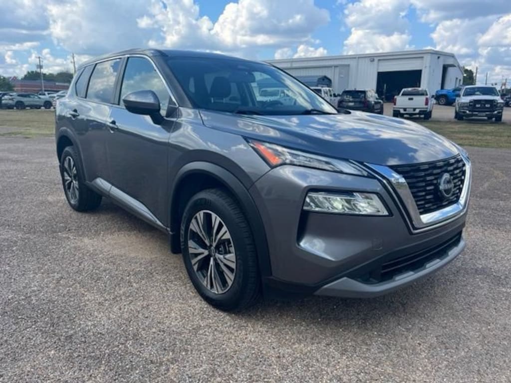 Used 2023 Nissan Rogue SV