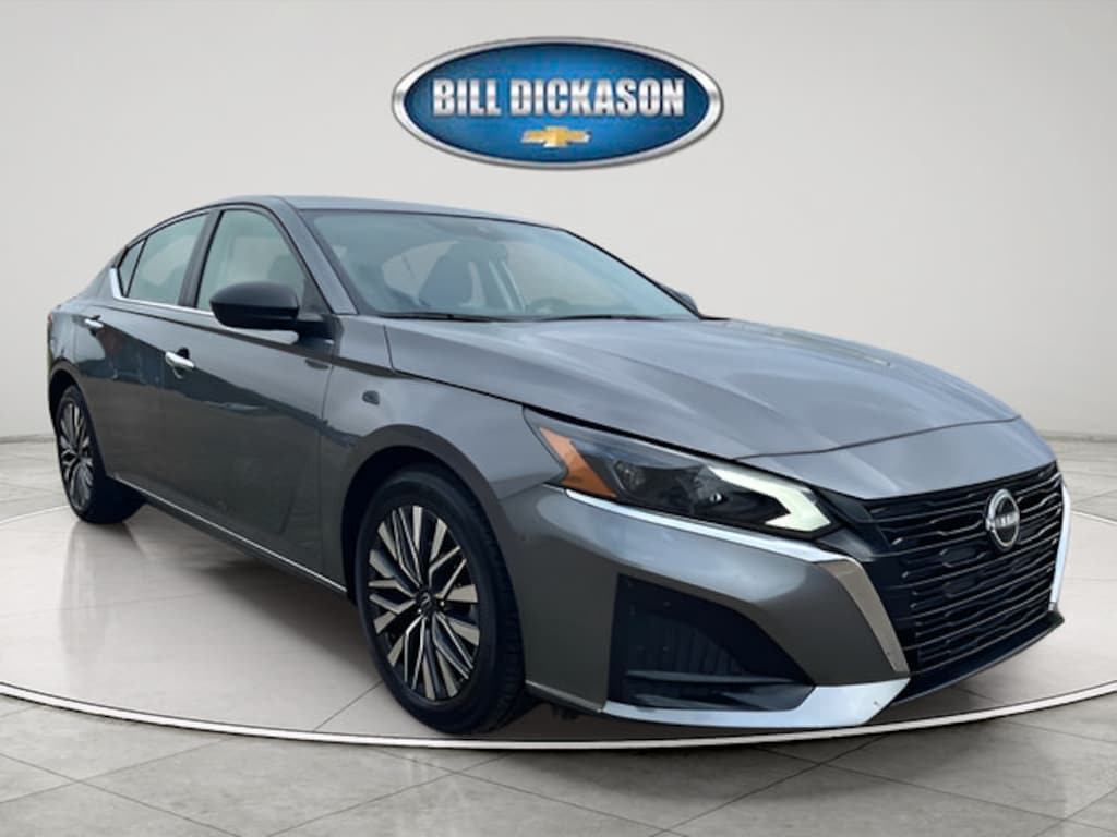 Used 2025 Nissan Altima SV