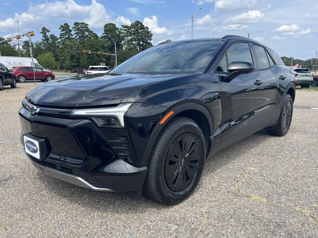 2025 Chevrolet Blazer EV photo 3