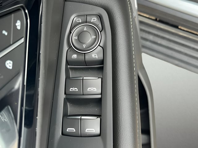 2026 Chevrolet Suburban Premier - Photo 16
