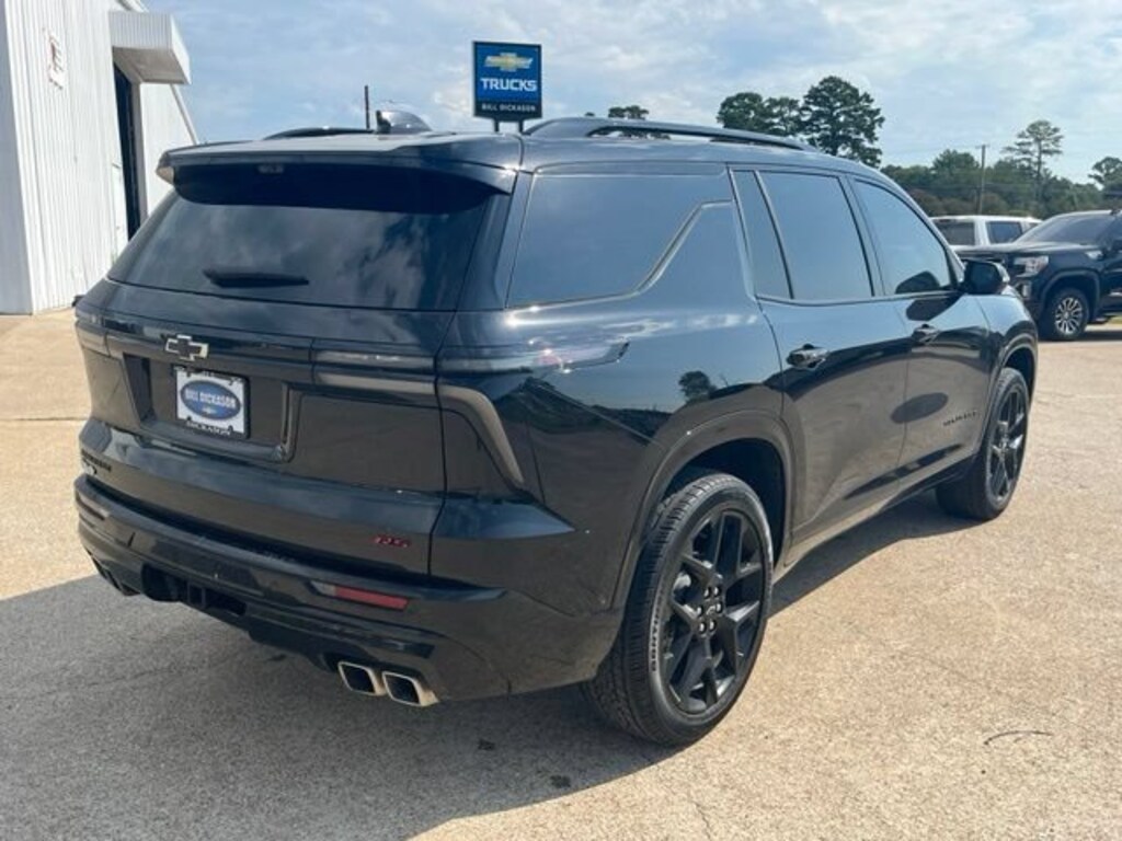 Used 2025 Chevrolet Traverse RS SUV