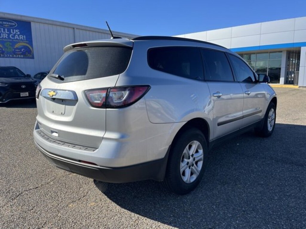 Used 2017 Chevrolet Traverse LS SUV