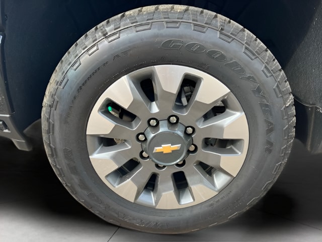 2026 Chevrolet Silverado 2500 HD Custom - Photo 10