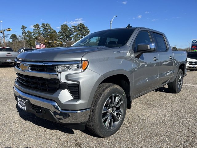 2025 Chevrolet Silverado 1500 LT photo 3