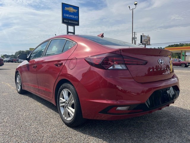 2019 Hyundai Elantra SEL photo 3