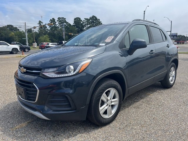 2021 Chevrolet Trax LT photo 2