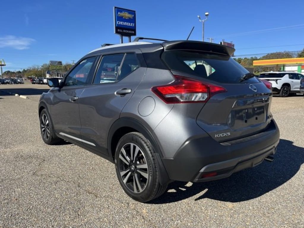 Used 2019 Nissan Kicks SR