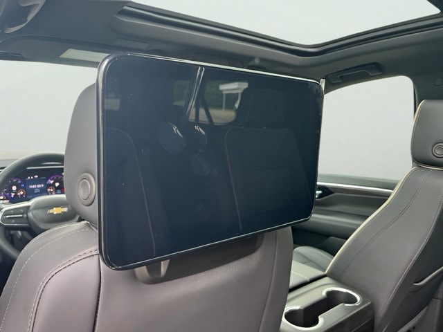 2026 Chevrolet Suburban Premier - Photo 33