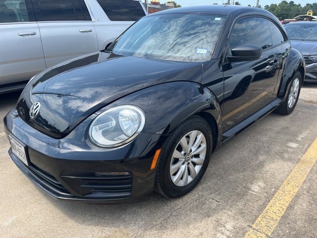 Used 2017 Volkswagen Beetle S with VIN 3VWF17AT2HM617057 for sale in Gladewater, TX