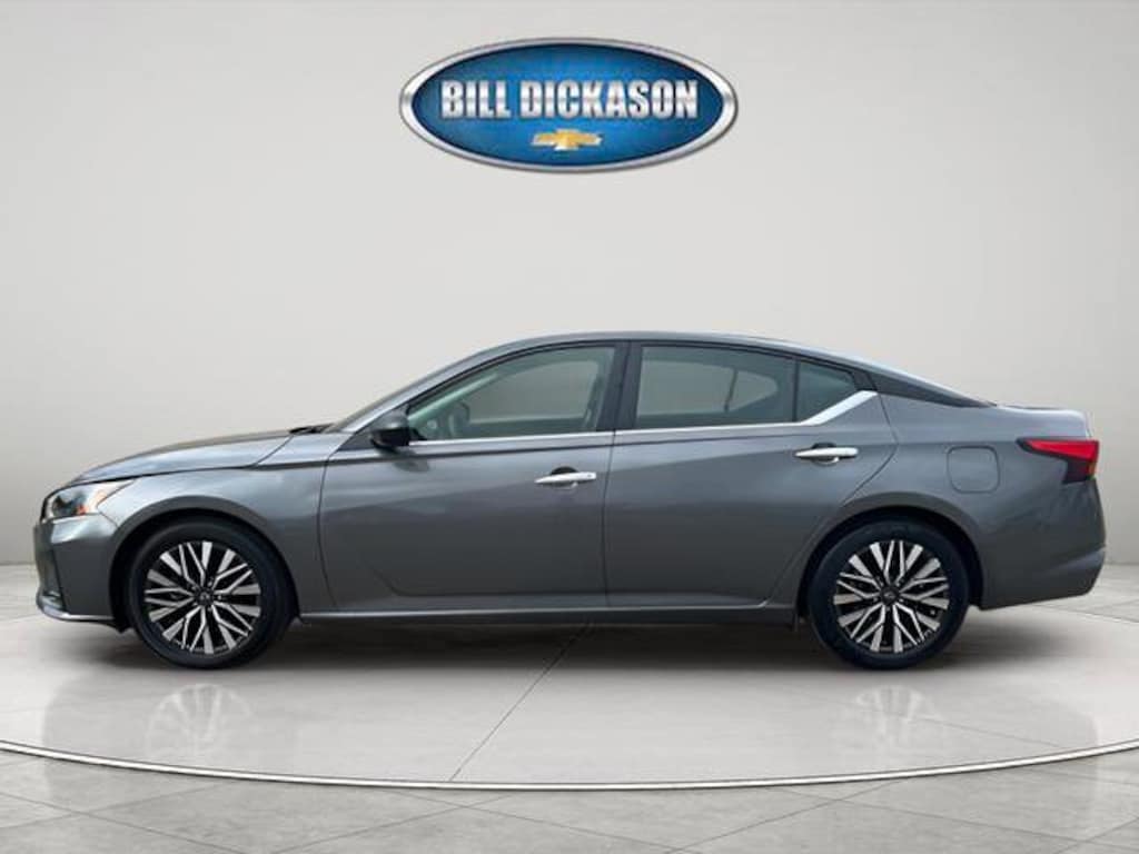 Used 2025 Nissan Altima SV